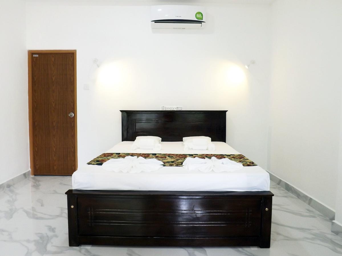 Hotel "Diana" Hikkaduwa Extérieur photo